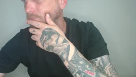Snapshot of darksiderr13 chatting on 04-15-26, 02:40 Tony online show from 04-15-26, 02:40
