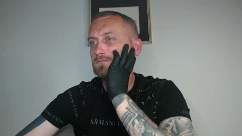 Snapshot of darksiderr13 chatting on 04-17-26, 01:30 Tony online show from 04-17-26, 01:30