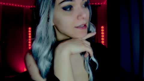 Snapshot of darkskullmistress chatting on 04-23-26, 02:46 roseredgoddess online show from 04-23-26, 02:46