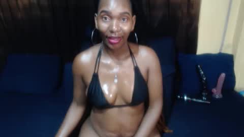 Darksultryxx30 online show from 04-18-26, 01:53