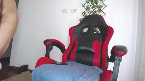 Snapshot of darkviper26 chatting on 09-13-25, 12:27 darkviper26 online show from 09-13-25, 12:27