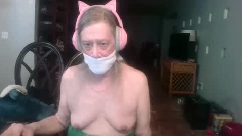 darla_darling1222101 online show from 02-12-26, 06:52