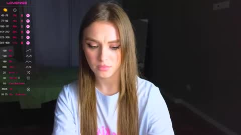 Snapshot of darlina_ryan chatting on 11-27-25, 06:54 Darlina online show from 11-27-25, 06:54