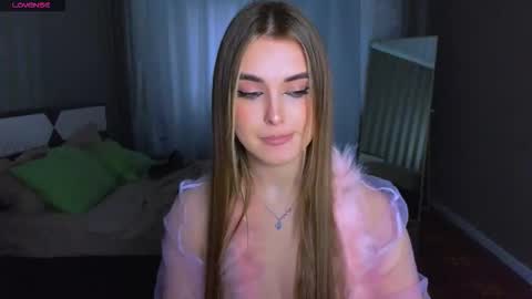 Snapshot of darlina_ryan chatting on 12-22-25, 11:40 Darlina online show from 12-22-25, 11:40