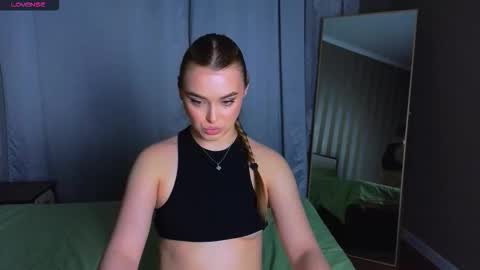 Snapshot of darlina_ryan chatting on 01-10-26, 02:08 Darlina online show from 01-10-26, 02:08