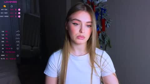 Snapshot of darlina_ryan chatting on 02-06-26, 04:21 Darlina online show from 02-06-26, 04:21