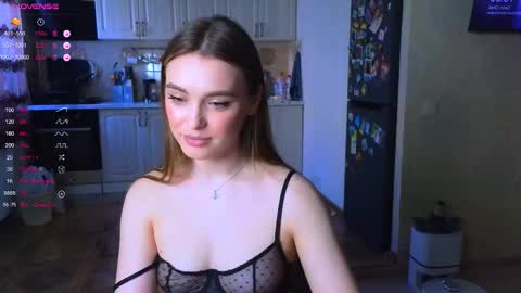 Snapshot of darlina_ryan chatting on 03-07-26, 01:30 Darlina online show from 03-07-26, 01:30