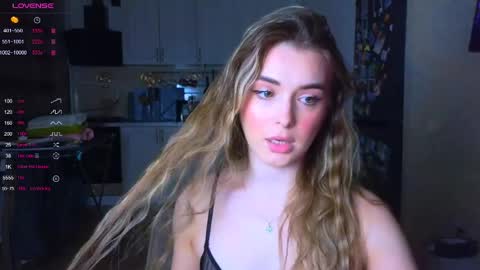 Snapshot of darlina_ryan chatting on 04-04-26, 07:44 Darlina online show from 04-04-26, 07:44