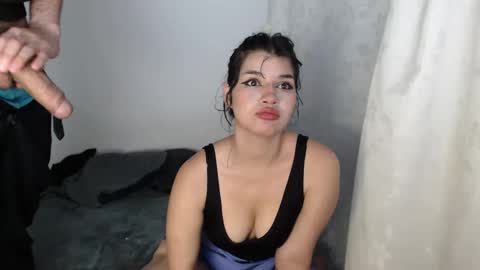 Snapshot of darling_and_dante chatting on 03-06-25, 11:20 darling_and_dante online show from 03-06-25, 11:20