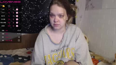 Snapshot of darling_tony18 chatting on 10-31-25, 08:15 darling_tony18 online show from 10-31-25, 08:15