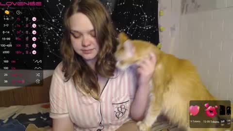 Snapshot of darling_tony18 chatting on 11-28-25, 05:48 darling_tony18 online show from 11-28-25, 05:48