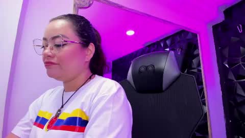 Darling online show from 07-07-26, 01:37