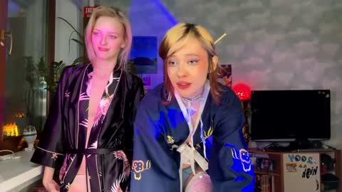 Snapshot of darlingdarinka chatting on 01-27-25, 04:54 D online show from 01-27-25, 04:54