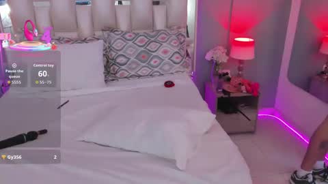 darlyn_tenderhot__ online show from 09-15-25, 04:18