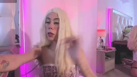 darlyn_tenderhot__ online show from 04-12-26, 05:07