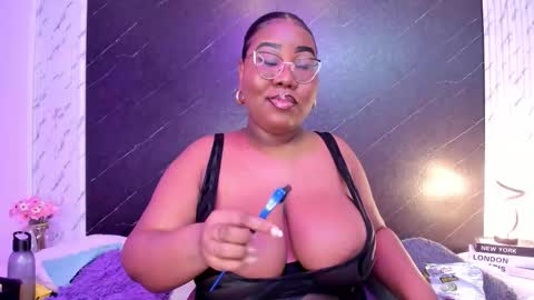  Darnell Queen online show from 10-06-25, 03:59