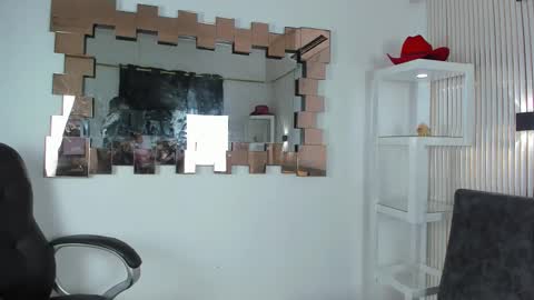 Snapshot of darwin_ggh chatting on 11-11-25, 07:08 darwin_ggh online show from 11-11-25, 07:08