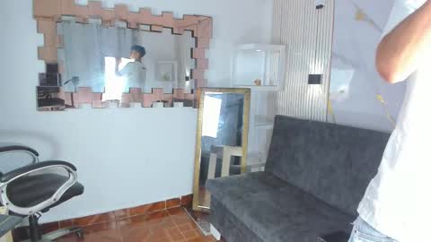 Snapshot of darwin_ggh chatting on 11-17-25, 09:15 darwin_ggh online show from 11-17-25, 09:15