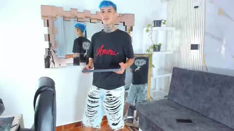 Snapshot of darwin_ggh chatting on 11-25-25, 07:41 darwin_ggh online show from 11-25-25, 07:41