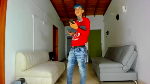 Snapshot of darwin_ggh chatting on 12-03-25, 08:34 darwin_ggh online show from 12-03-25, 08:34