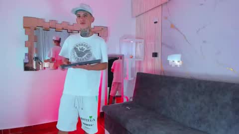 Snapshot of darwin_ggh chatting on 01-16-26, 07:45 darwin_ggh online show from 01-16-26, 07:45