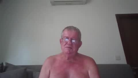 darwincock online show from 06-06-26, 01:11