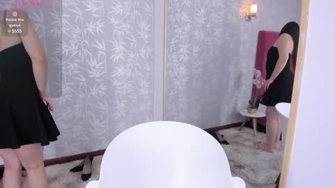 Snapshot of dashanovikov chatting on 02-13-25, 12:11 Dasha online show from 02-13-25, 12:11