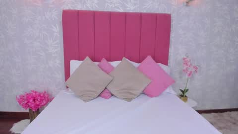 Snapshot of dashanovikov chatting on 02-25-25, 12:13 Dasha online show from 02-25-25, 12:13