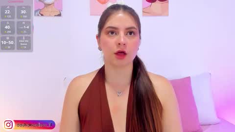 Snapshot of dashanovikov chatting on 11-16-25, 12:00 Dasha online show from 11-16-25, 12:00