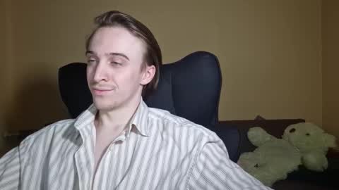 datalian online show from 12-22-25, 03:09