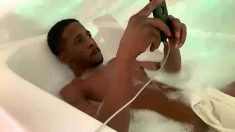 Snapshot of dathroatbunny chatting on 02-11-26, 06:29 BeyJackson online show from 02-11-26, 06:29