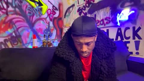 Snapshot of dathroatbunny chatting on 02-15-26, 03:47 BeyJackson online show from 02-15-26, 03:47