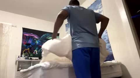 Snapshot of dathroatbunny chatting on 03-11-26, 07:03 BeyJackson online show from 03-11-26, 07:03