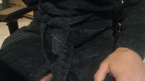 Snapshot of davdao3 chatting on 02-25-25, 07:09 davdao3 online show from 02-25-25, 07:09