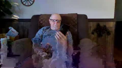 Snapshot of dave571960 chatting on 10-01-25, 11:27 dave571960 online show from 10-01-25, 11:27