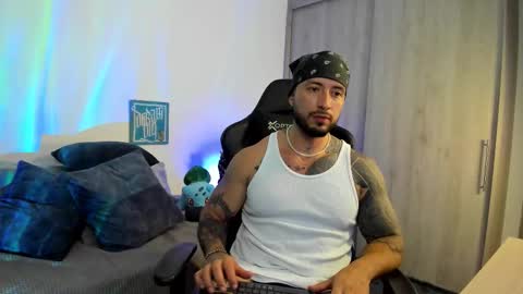 DAVE MAX online show from 11-12-25, 03:40