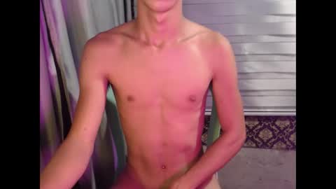 Snapshot of dave_twinkxx chatting on 12-16-25, 05:51 Eloy online show from 12-16-25, 05:51