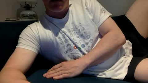 Snapshot of daveb709709709 chatting on 06-18-26, 01:50 daveb709709709 online show from 06-18-26, 01:50