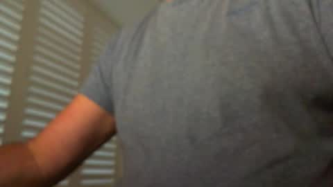 davesu12345 online show from 10-20-25, 06:25