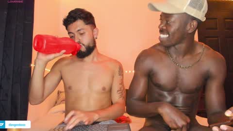 Snapshot of davgostoso chatting on 01-10-25, 11:39 Dave y Salvatore online show from 01-10-25, 11:39