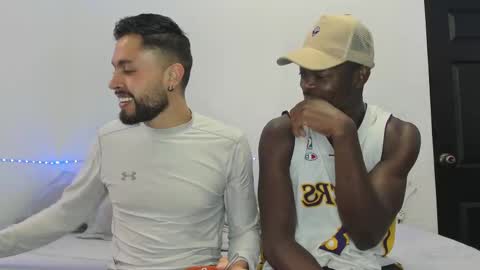 Snapshot of davgostoso chatting on 02-23-25, 09:05 Dave y Salvatore online show from 02-23-25, 09:05