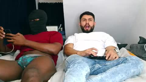 Snapshot of davgostoso chatting on 02-11-26, 06:35 Dave y Salvatore online show from 02-11-26, 06:35