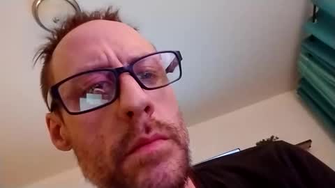 Snapshot of david1982yesyes chatting on 04-01-26, 03:07 david1982yesyes online show from 04-01-26, 03:07