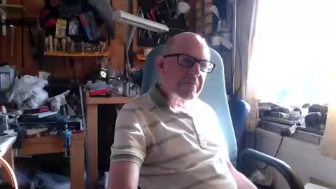 Snapshot of david89853 chatting on 06-28-26, 06:58 David online show from 06-28-26, 06:58