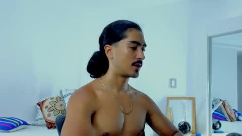 Snapshot of david_johnson372 chatting on 09-25-25, 01:53 Hey im David that loves to explore and speak their fantasies. Very open talktative and nice. Feel free to chat with me online show from 09-25-25, 01:53