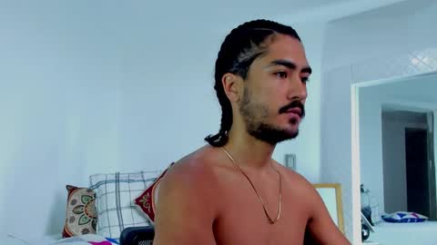 Snapshot of david_johnson372 chatting on 10-22-25, 12:05 Hey im David that loves to explore and speak their fantasies. Very open talktative and nice. Feel free to chat with me online show from 10-22-25, 12:05