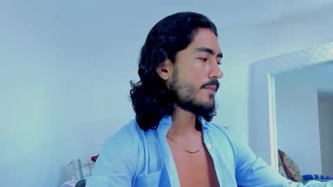 Snapshot of david_johnson372 chatting on 11-29-25, 02:09 Hey im David that loves to explore and speak their fantasies. Very open talktative and nice. Feel free to chat with me online show from 11-29-25, 02:09