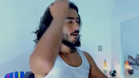 Snapshot of david_johnson372 chatting on 12-15-25, 11:42 Hey im David that loves to explore and speak their fantasies. Very open talktative and nice. Feel free to chat with me online show from 12-15-25, 11:42