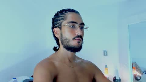 Snapshot of david_johnson372 chatting on 12-23-25, 12:41 Hey im David that loves to explore and speak their fantasies. Very open talktative and nice. Feel free to chat with me online show from 12-23-25, 12:41