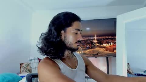 Snapshot of david_johnson372 chatting on 01-08-26, 12:57 Hey im David that loves to explore and speak their fantasies. Very open talktative and nice. Feel free to chat with me online show from 01-08-26, 12:57